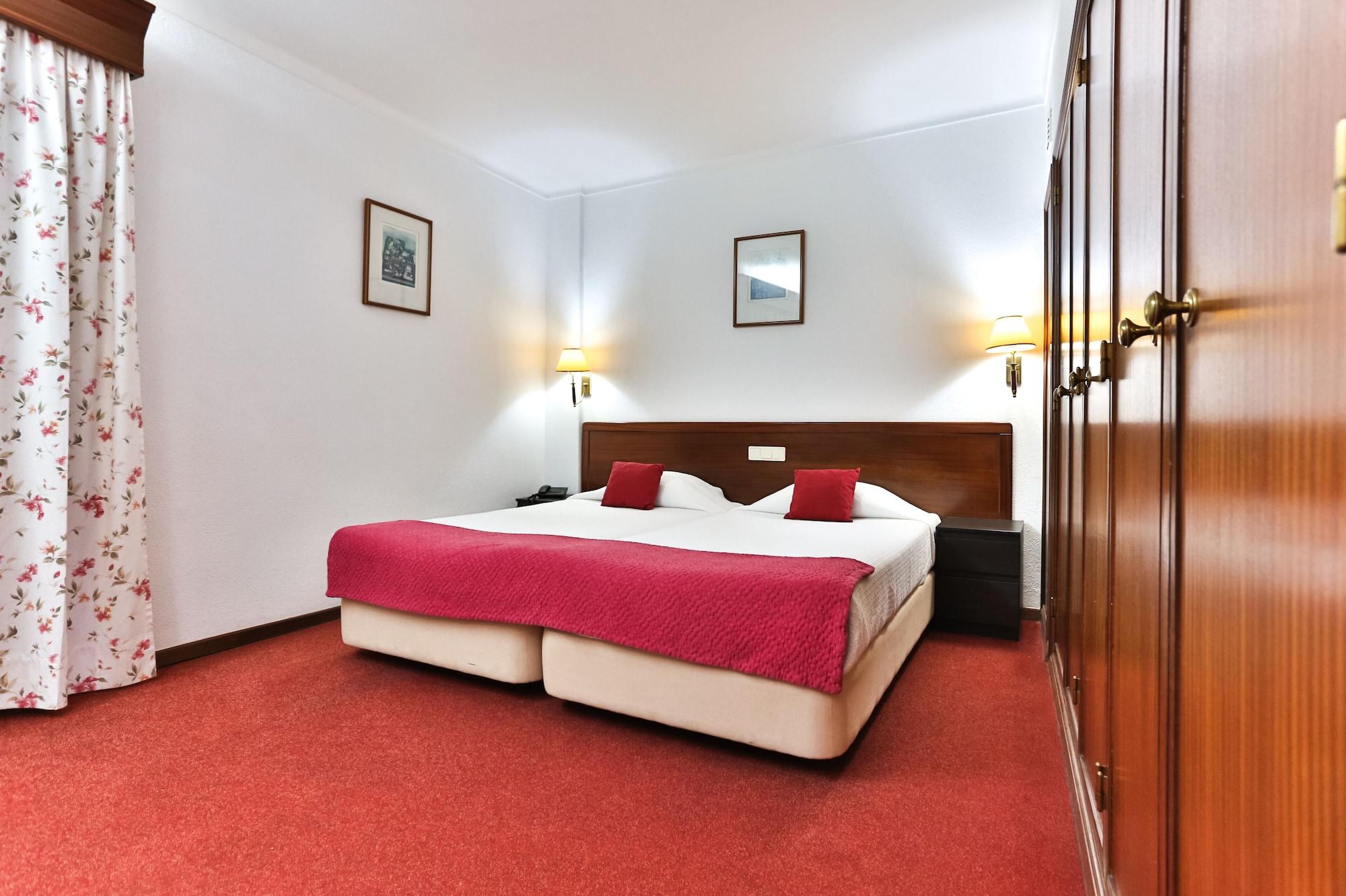 Hotel Arangues Setubal Exterior photo