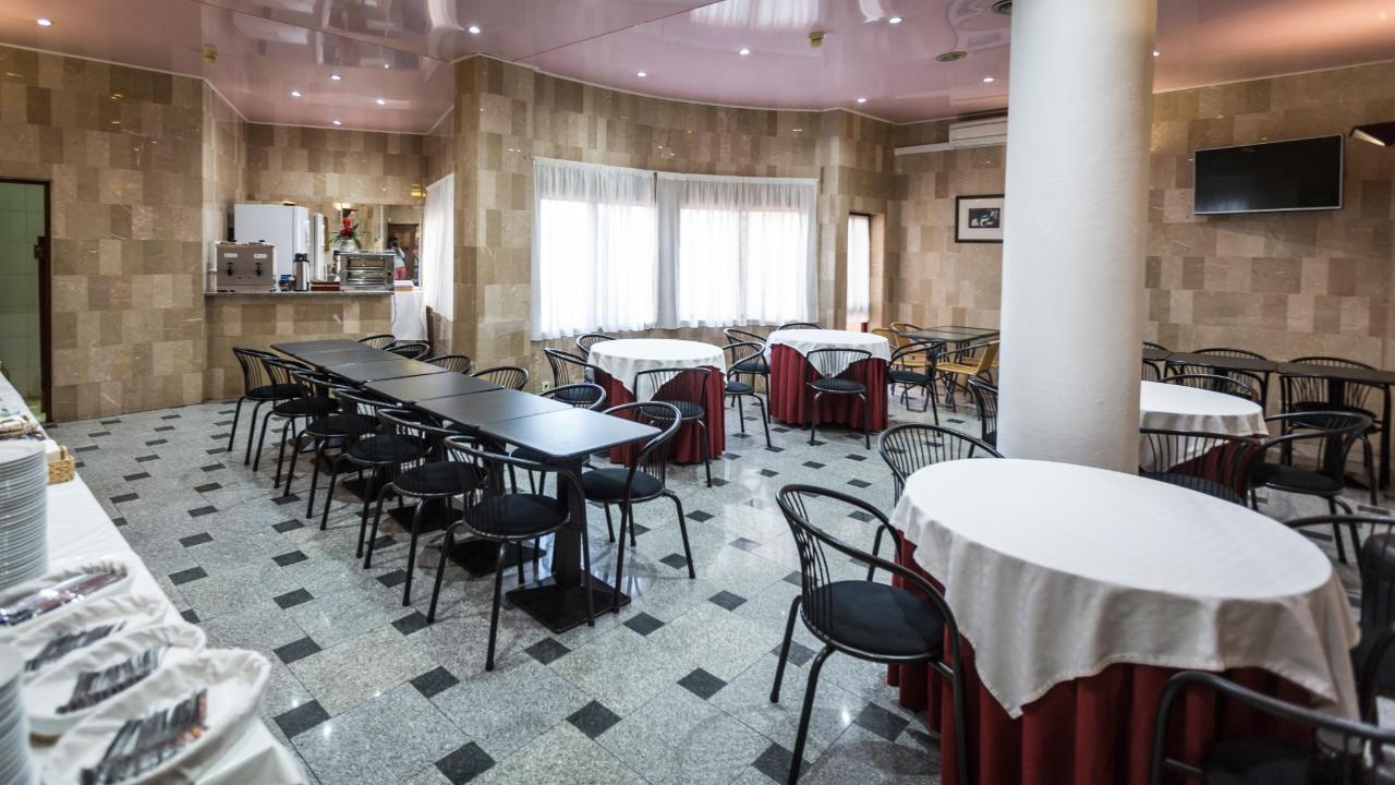 Hotel Arangues Setubal Exterior photo